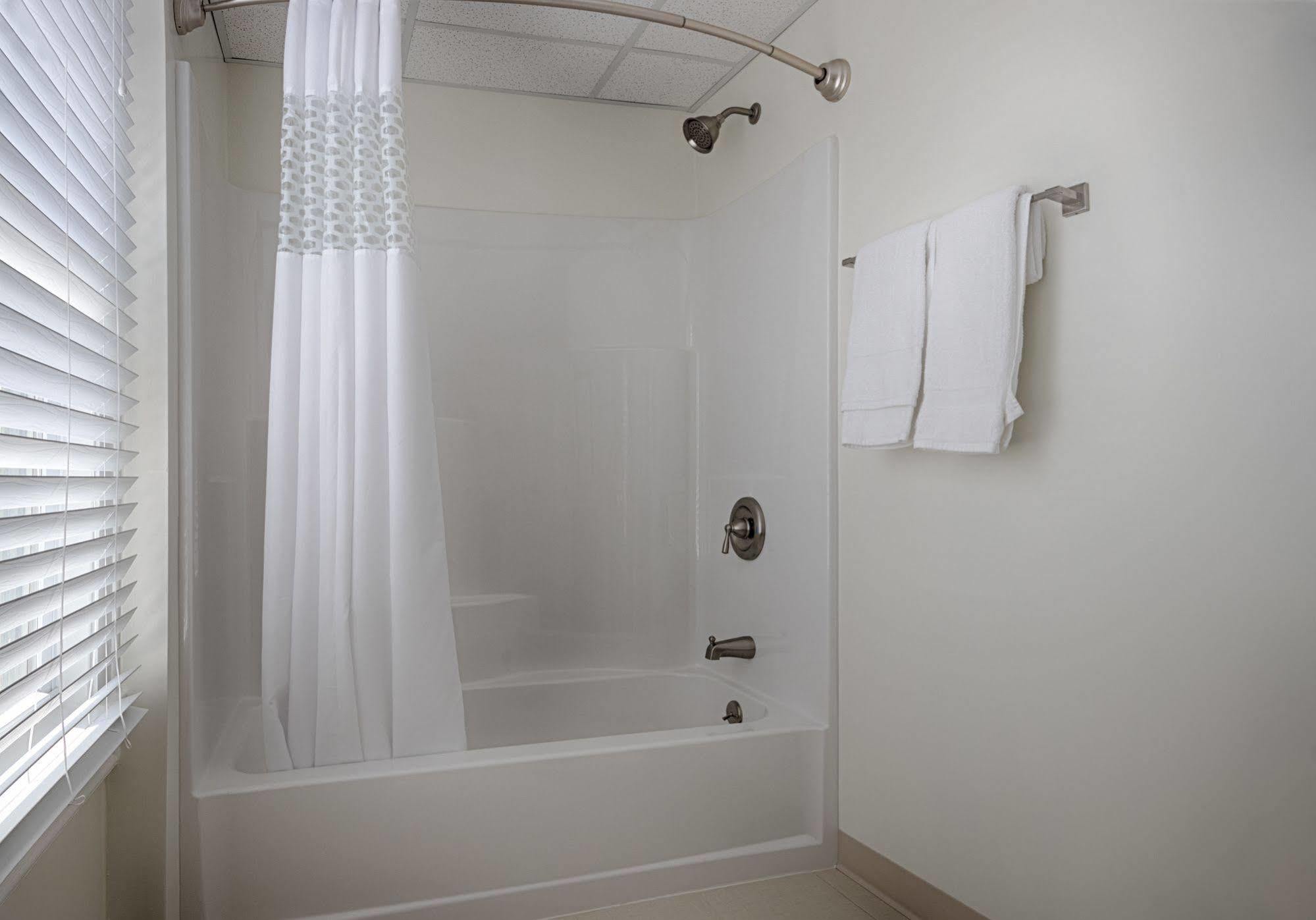 The Wellington Hotel & Suites Oceanblock Ocean City Ngoại thất bức ảnh